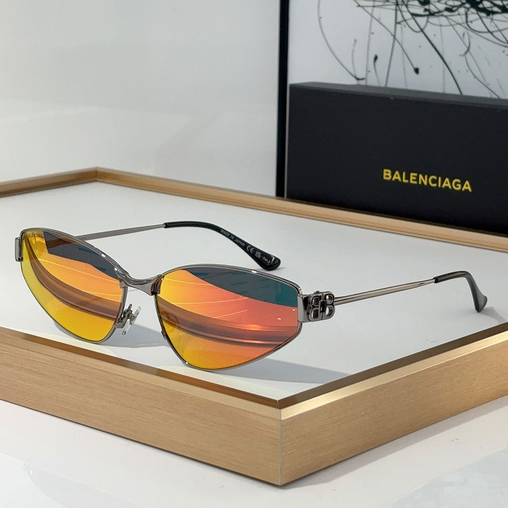 Balenciaga  Metal Thin Mirror leg Strap Logo   sunglasses Top quality - Image 4