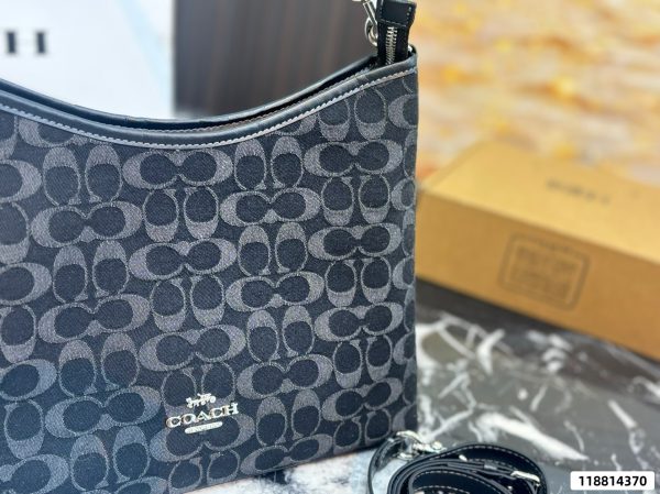 Coach Laurel 19 Tote Bag