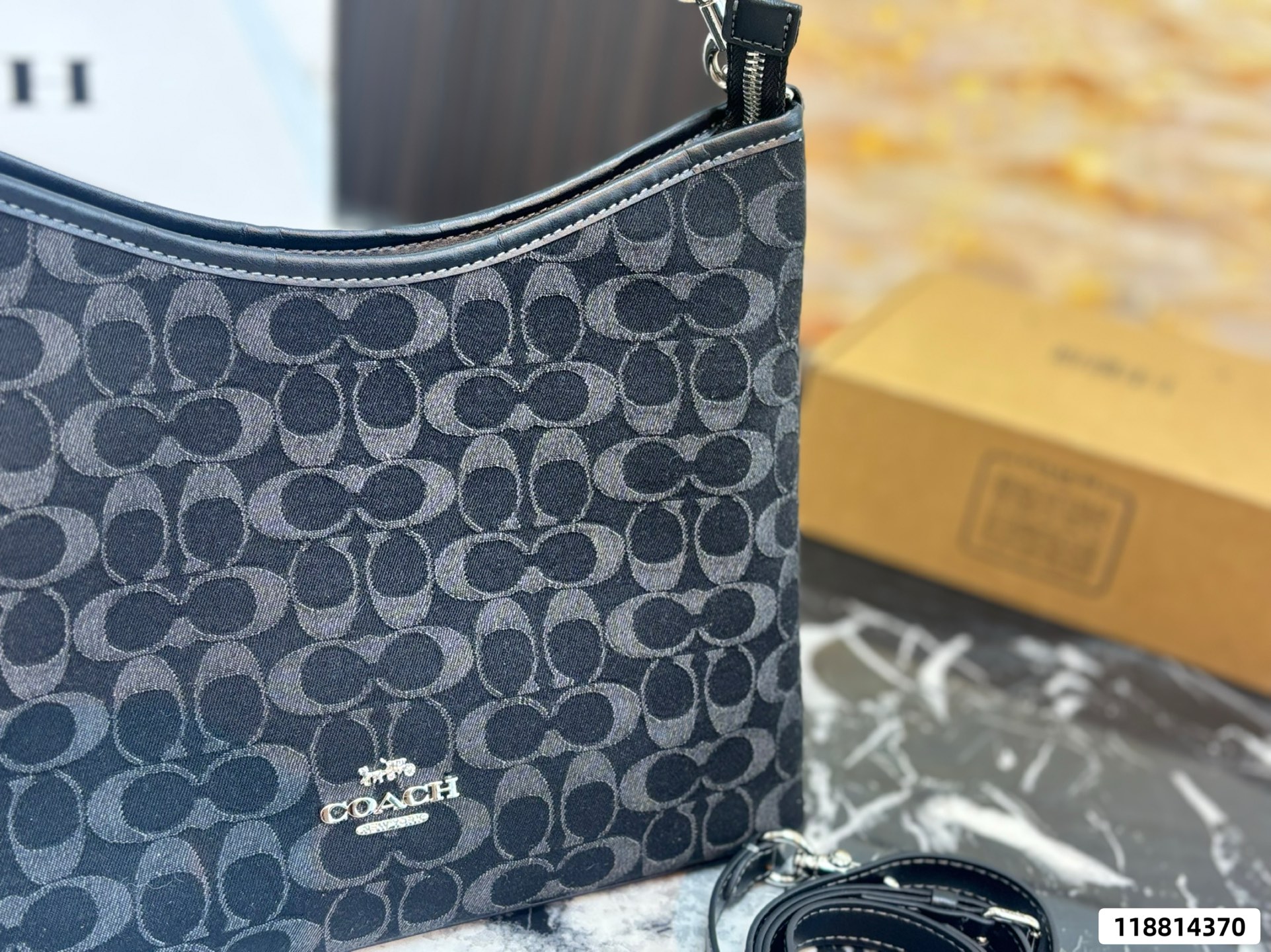 Coach Laurel 19 Tote Bag - Image 3