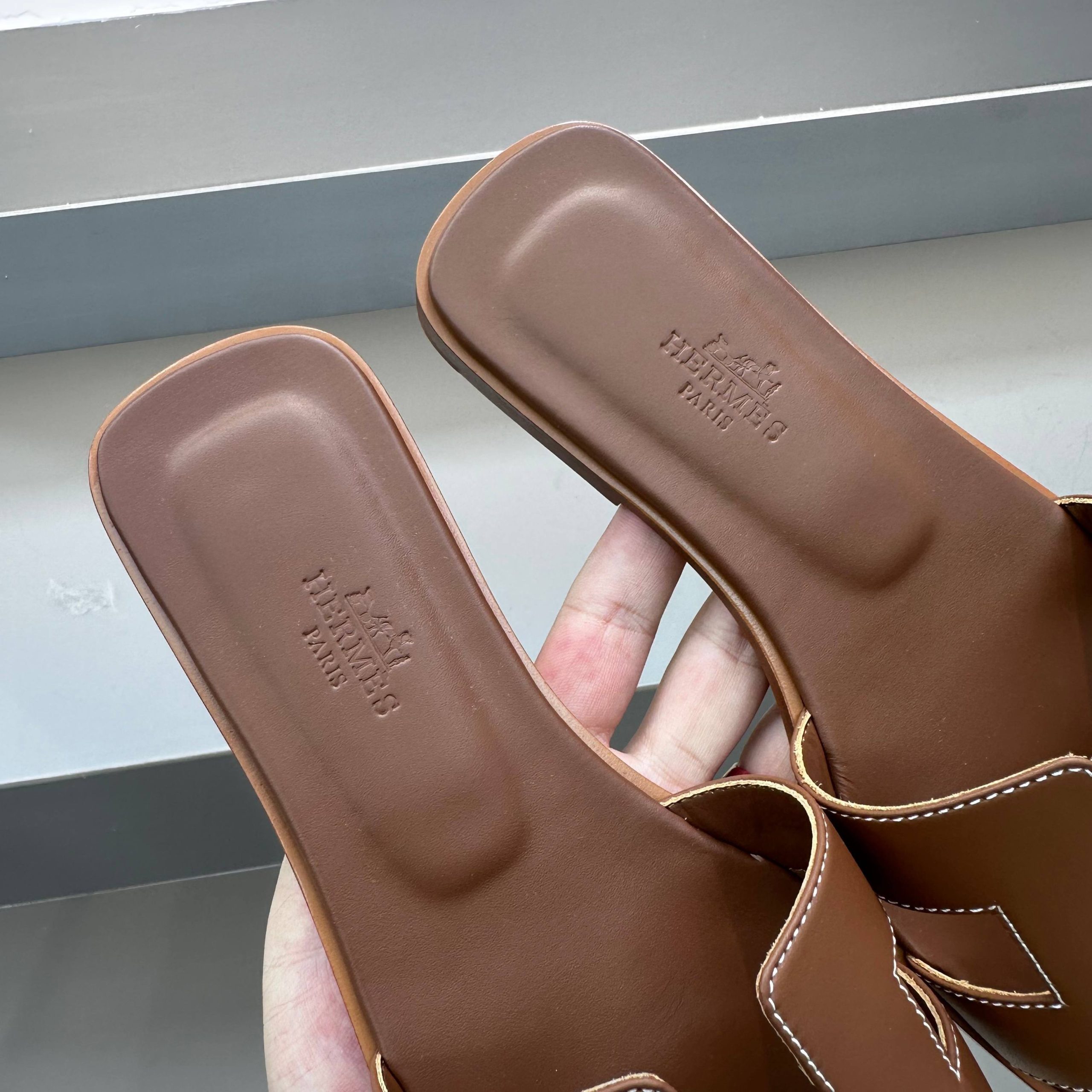 Hermes Oran Sandals Top Quality - Image 3