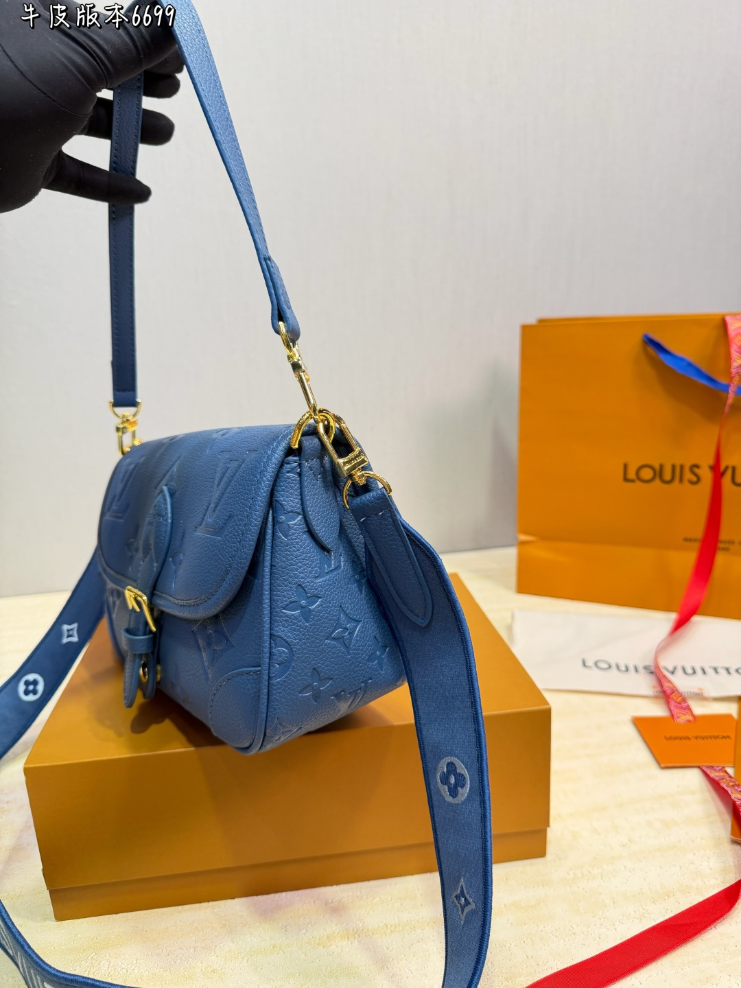 LV Diane Monogram Empreinte Bag - Image 3