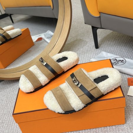 Hermès Furry Slippers - Image 5