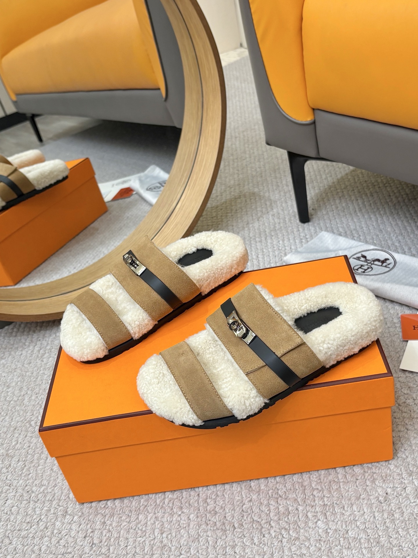 Hermès Furry Slippers - Image 5