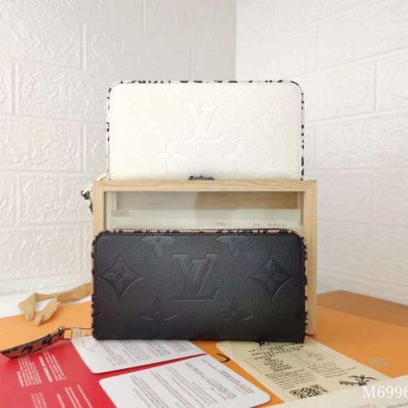 LV Zippy Lockme Wallet