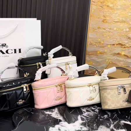 Coach Rainer Box Bag - Image 1