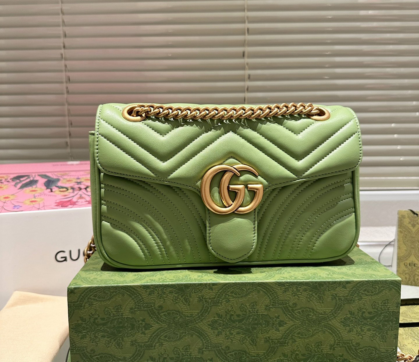 Gucci GG Marmont Small & Mini Shoulder Bag - Image 6