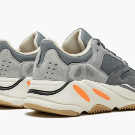 Yeezys Boost 700 “ Magnet" - Image 3