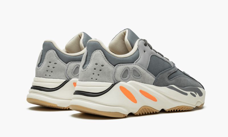 Yeezys Boost 700 “ Magnet" - Image 3