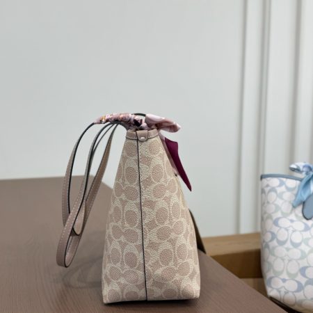 Coach Tote Bag - Image 4