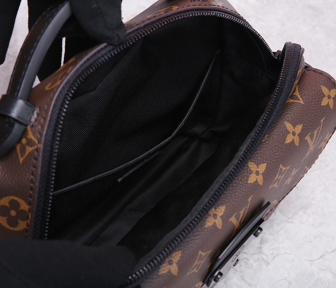 LV S Lock Messenger Bag - Image 11