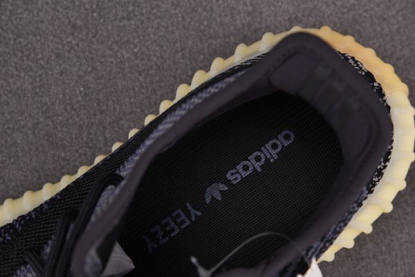 Yeezy Boost 350 V2 Carbon FZ5000