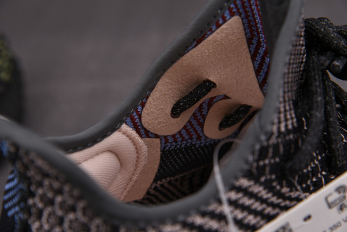 Yeezy 350 V2 Yecheil REFLECTIVE FX4145 - Image 4