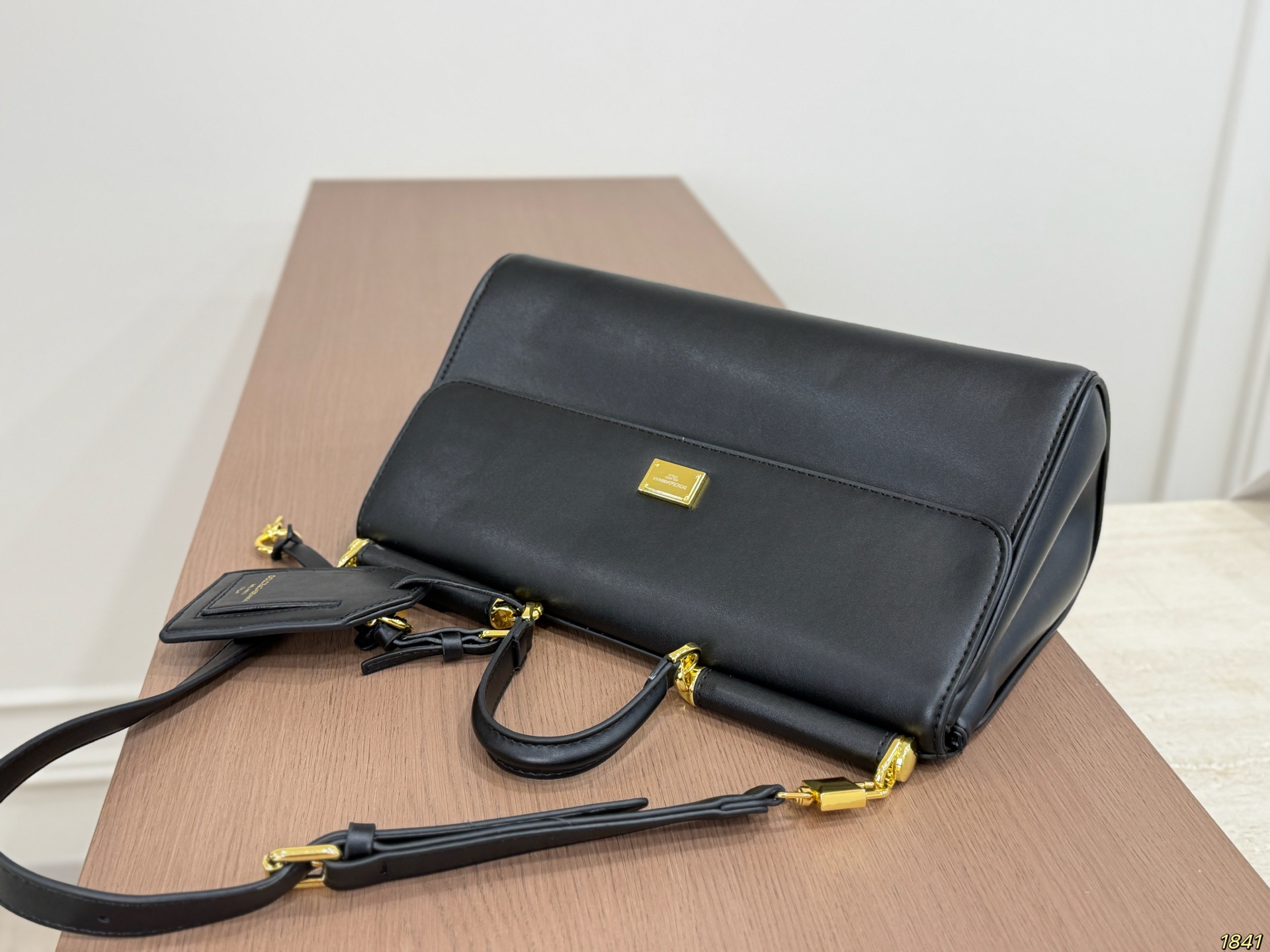 Dolce&Gabbana Large Sicily Handbag - Image 12