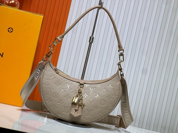 LV lus hobo Handbag