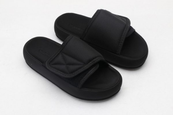 Yeezy Slide 3