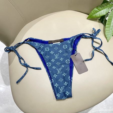 LV Two-Piece Swimsuit Swimwear - Image 9