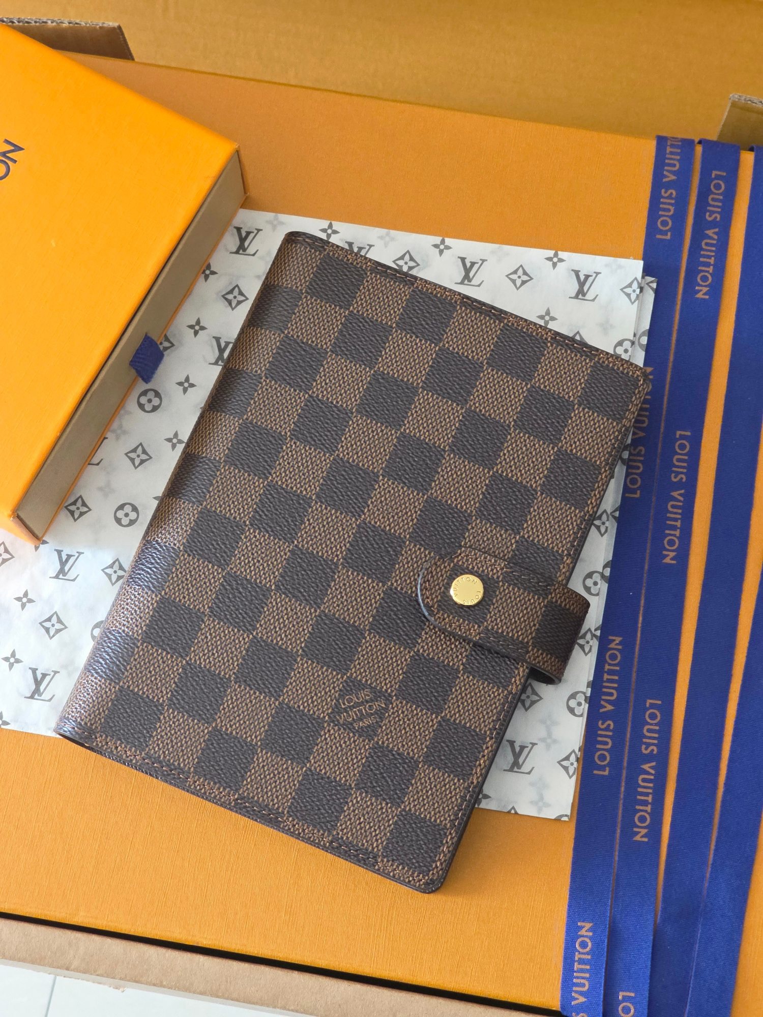 LV Notebooks - Image 1
