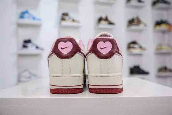Nike Air Force 1 Low Valentine's Day (2023) FD4616-161