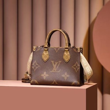 LV OnTheGo PM Tote Bag - Image 7