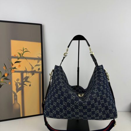 Gucci GG Canvas Brera Crossbody Bag - Image 3