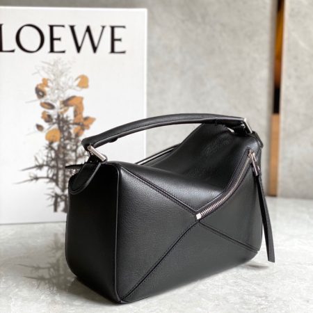 Loewe Small Puzzle Black - Image 3