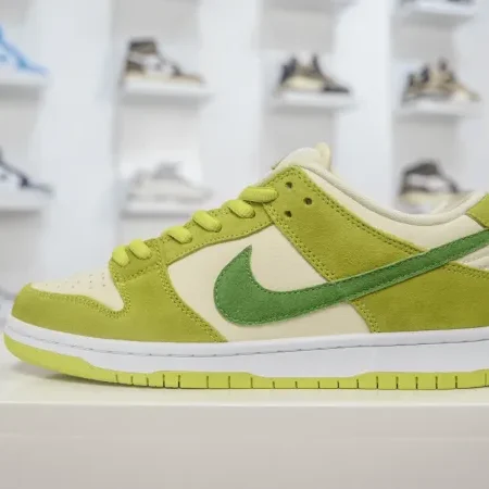 Dunk Low Pro “ Sour Apple" - Image 3