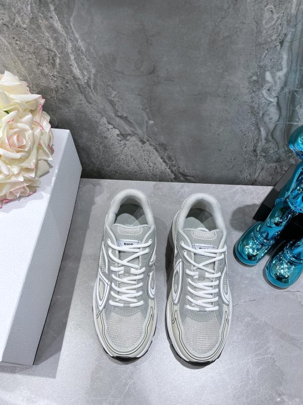 Dior B30 Dad Sneakers Gray (AA Normal Quality Version)