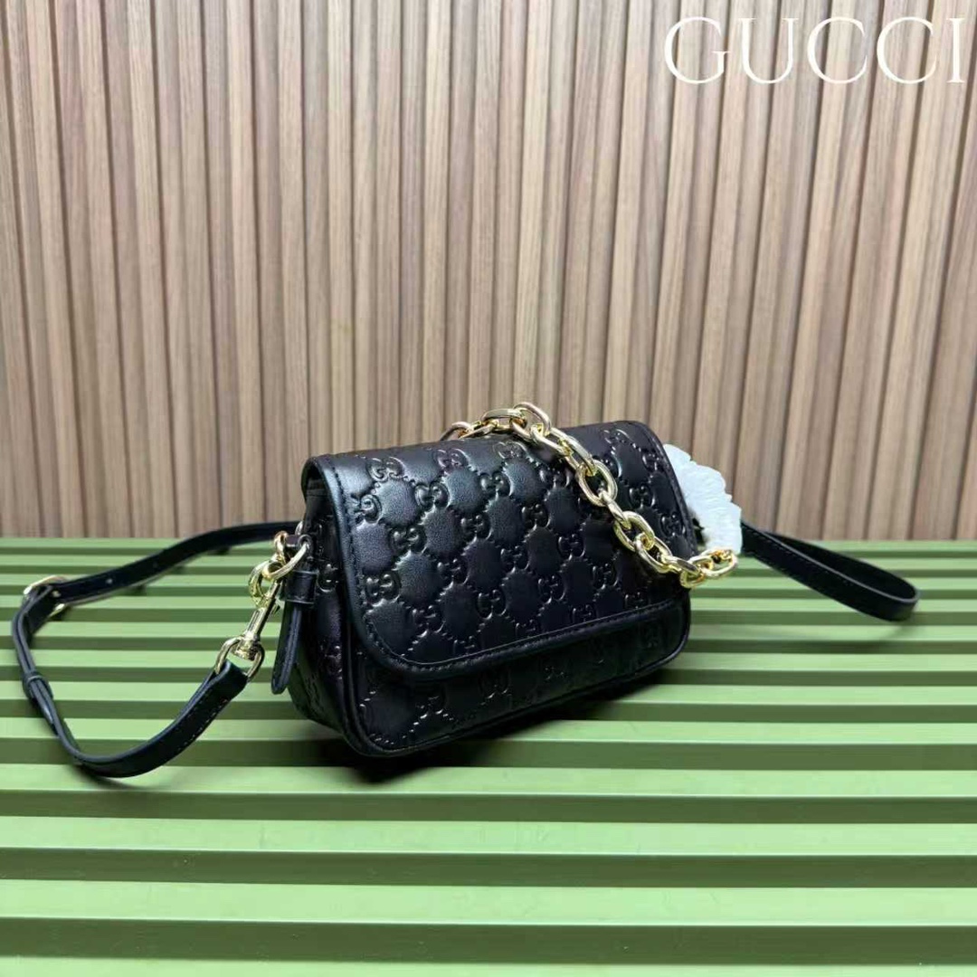Gucci Embossed Arabella Flap Bag - Image 8