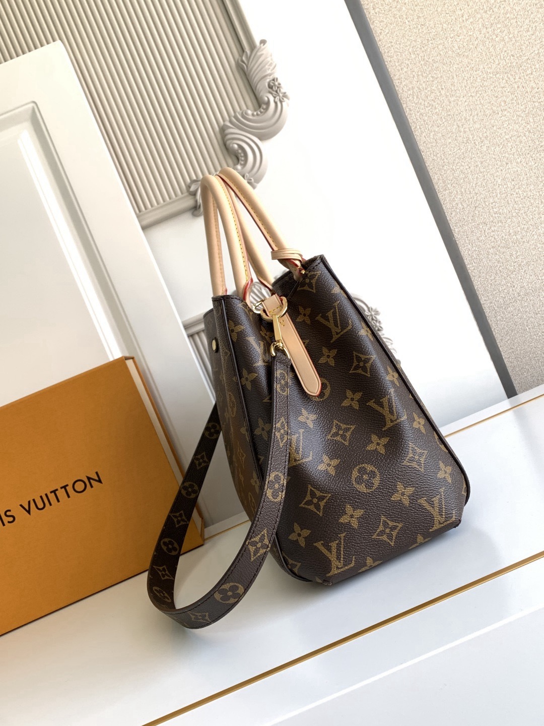 LV Montaigne Monogram Handbag Top Quality - Image 3