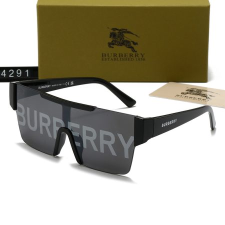Burberry Fashionable Sunglasses - Image 4