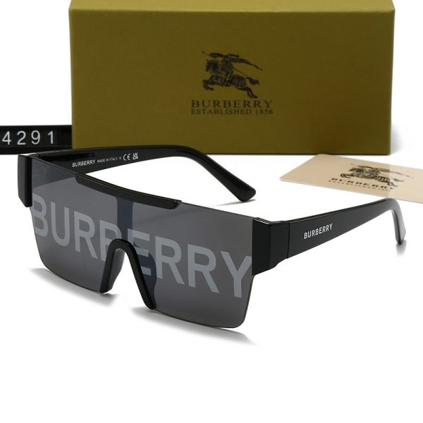 Burberry Fashionable Sunglasses