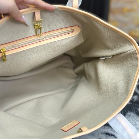 LV Neverfull Tote Bag - Image 9