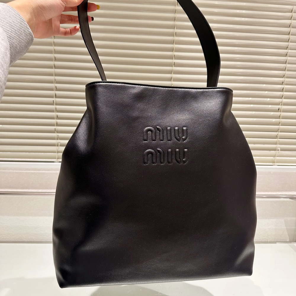 MIU MIU Hobo Leather Shoulder Handbag - Image 4