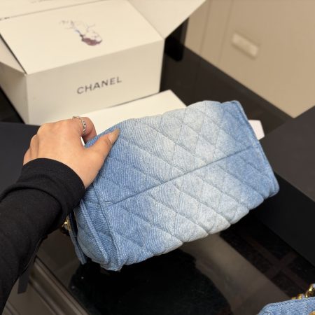 Chanel 25 Mini Hobo Bag - Image 9