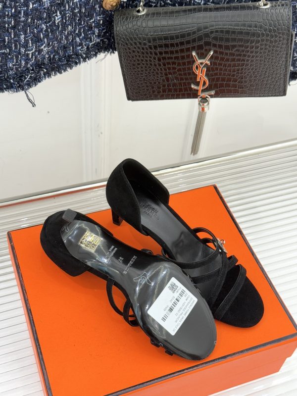Hermès Kelly Buckle Thin-Strap Kitten-Heel Sandals