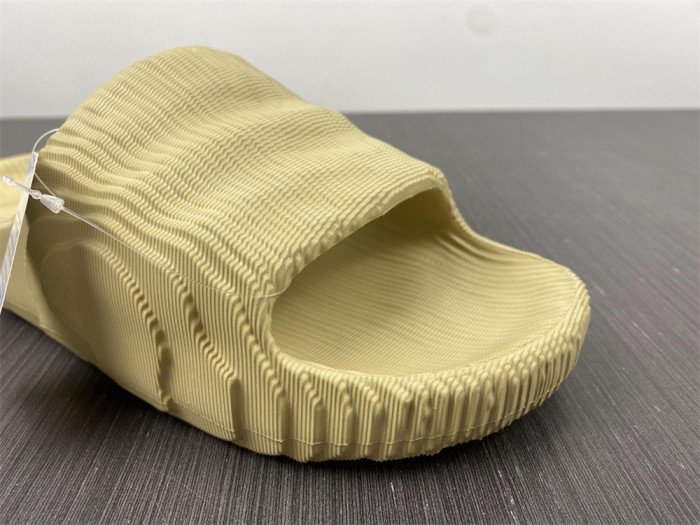 Yeezy Slide new collection 2 - Image 5