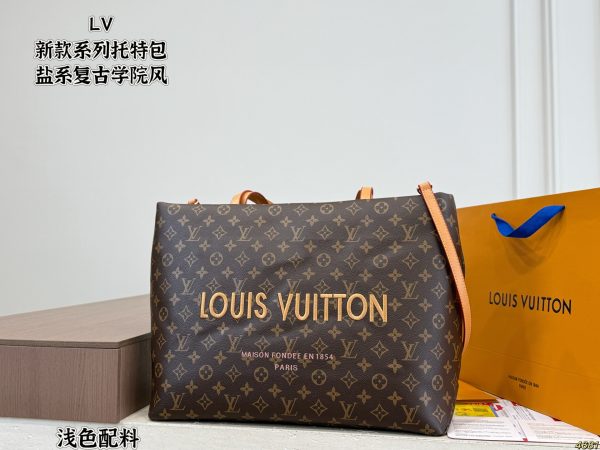 LV's New Tote Bag