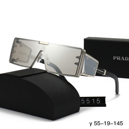 Prada Fashionable Sunglasses - Image 5