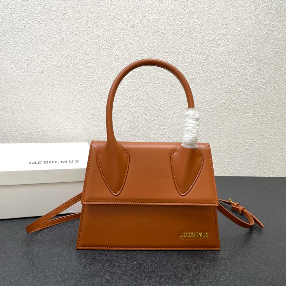 Jacquemus Le Grand Chiquito Large Tote Lipstick Bag - Image 5