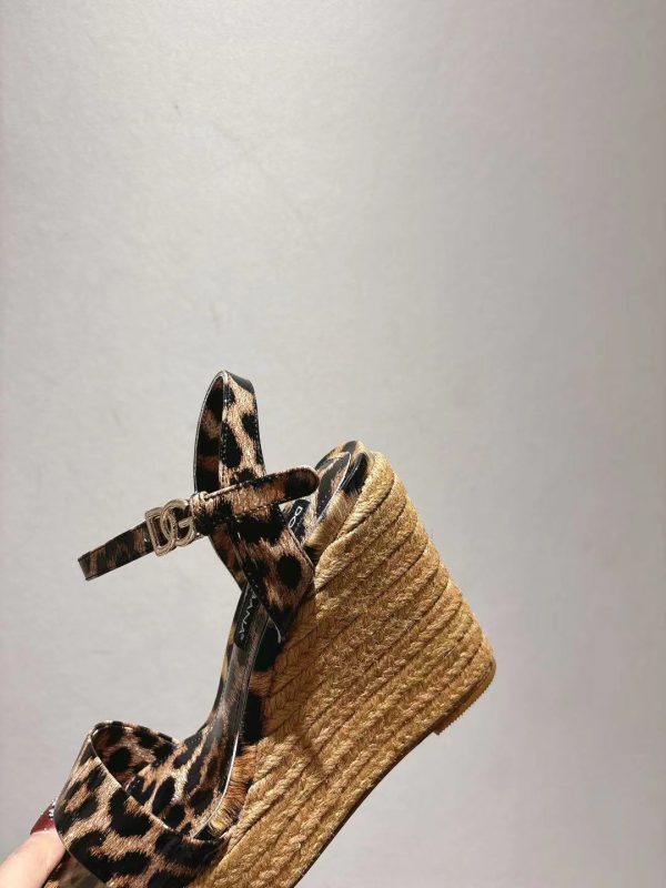 Dolce & Gabbana Straw Sandals