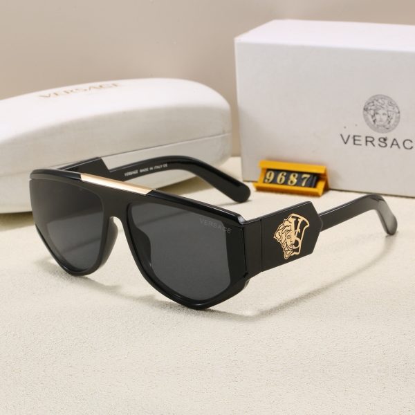 Versace Fashionable Sunglasses