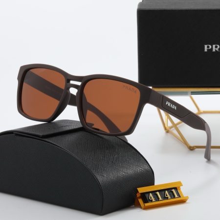 Prada Fashionable Sunglasses - Image 4