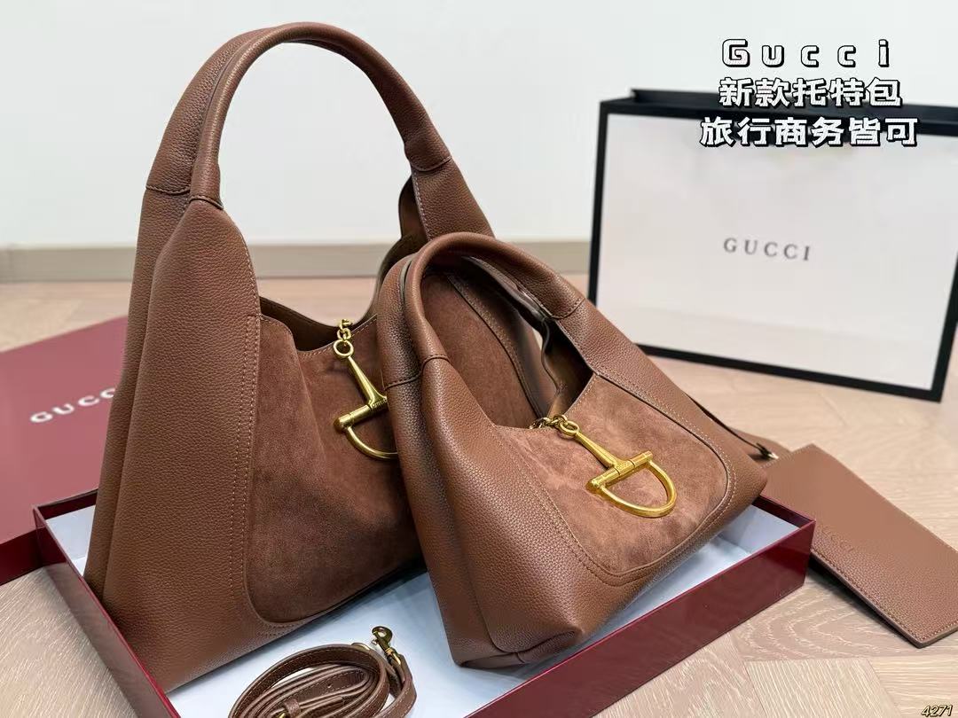 Gucci's New Tote Bag - Image 1