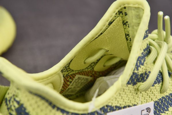 Yeezy Boost 350 V2 Semi Frozen Yellow B37572