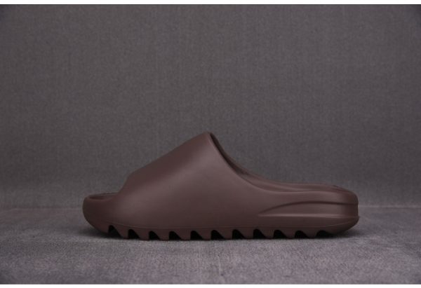 Yeezy Slide Soot G55495