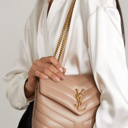 SAINT LAURENT Loulou small quilted leather shoulder bag beige - Image 4