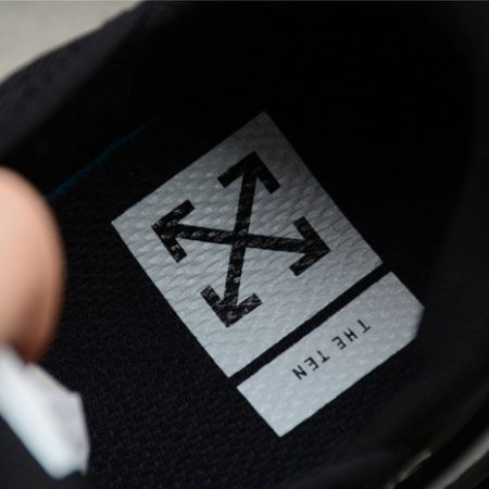 Nike Air Max 270 in black/white AH8050-002 - Image 8