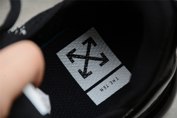 Nike Air Max 270 in black/white AH8050-002 - Image 8
