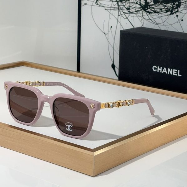 Chanel  Mirror leg With Drill Sunglasses Top quality