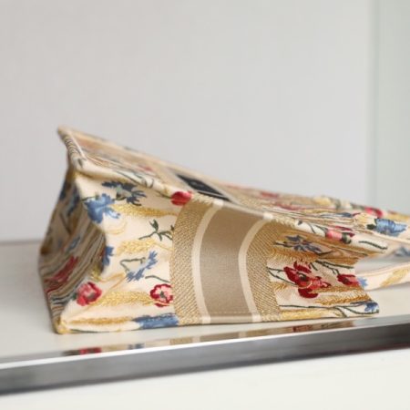 Dior Book Tote Natural Multicolor Raffia Embroidered With Dior Petites Fleurs - Image 8
